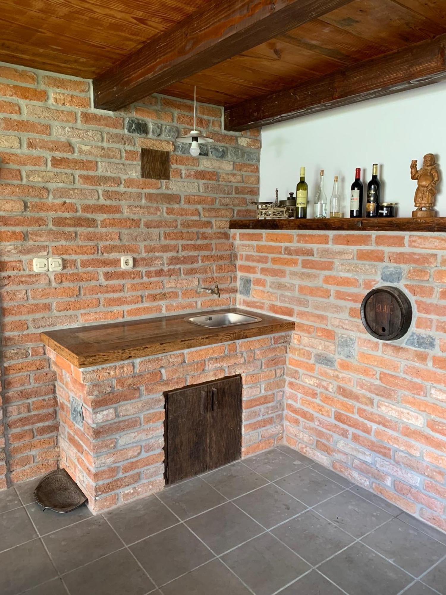 Studio Apartman Lora Lipik Экстерьер фото